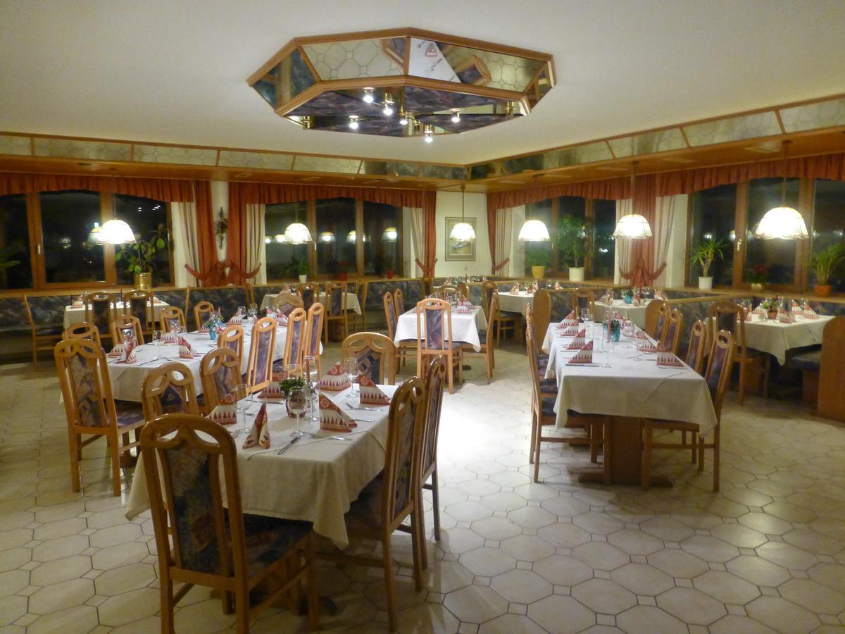 Hotel Weismann Занкт-Ґеорґен-ім-Аттерґау Екстер'єр фото