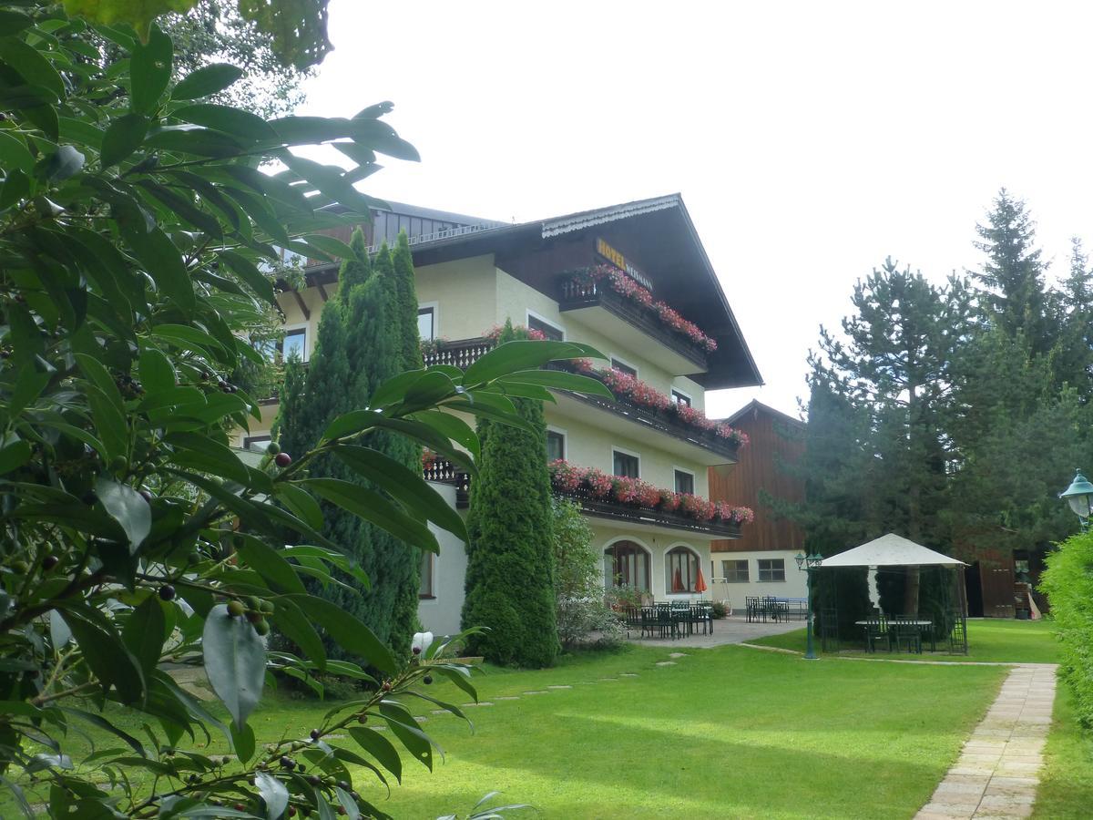 Hotel Weismann Занкт-Ґеорґен-ім-Аттерґау Екстер'єр фото